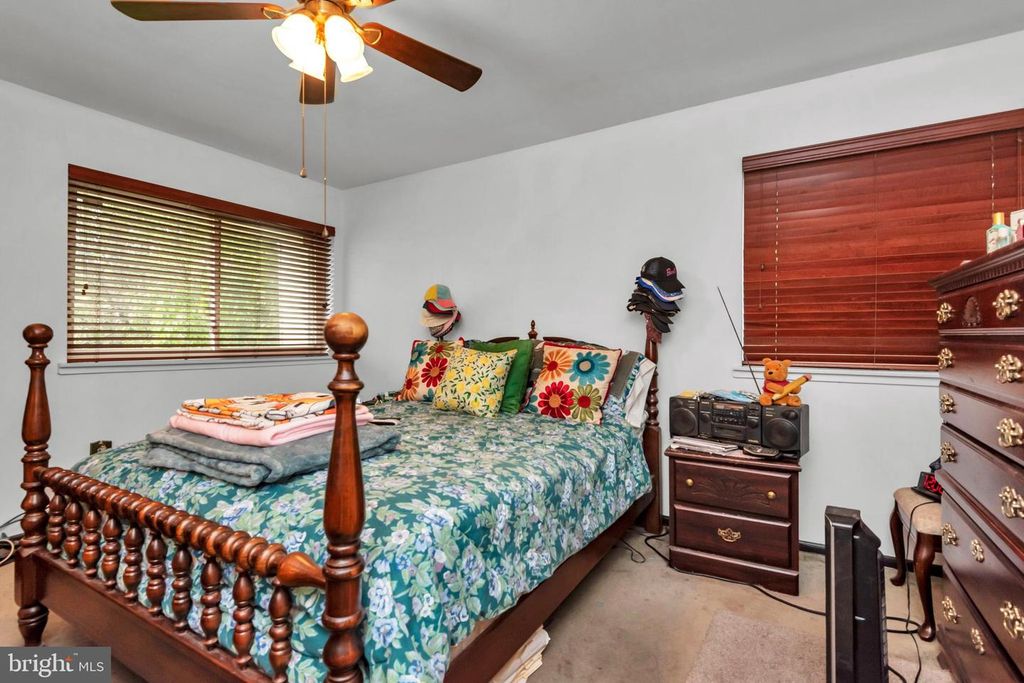 Image 22 of property listing at 10237 PRINCE PL #25-307, Upper Marlboro, MD 20774