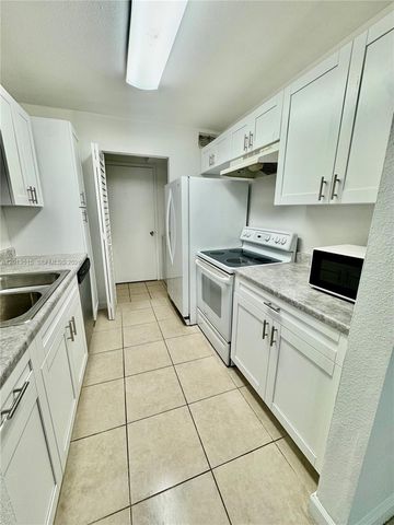 4044 NW 87th Ave 4044, Sunrise, FL 33351