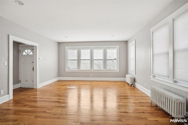 105 Livingston Avenue 1, Lyndhurst, NJ 07071