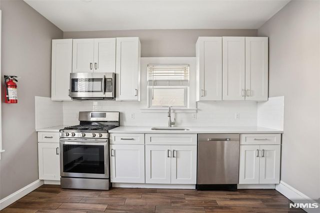 105 Livingston Avenue 1, Lyndhurst, NJ 07071