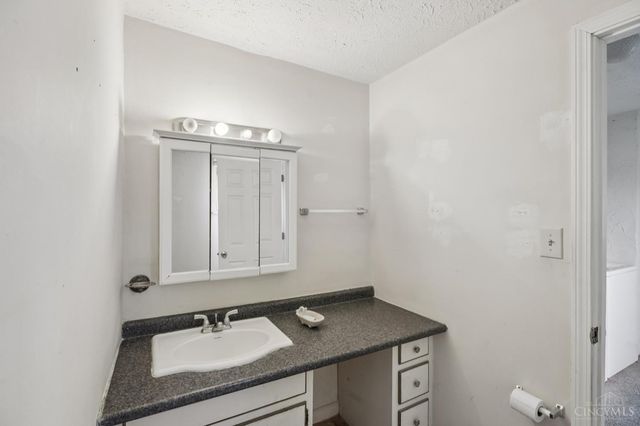 5250 Yeatman Road, Colerain Twp, OH 45252