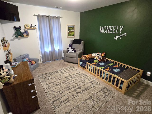 5177 S Oak Circle, Granite Falls, NC 28630