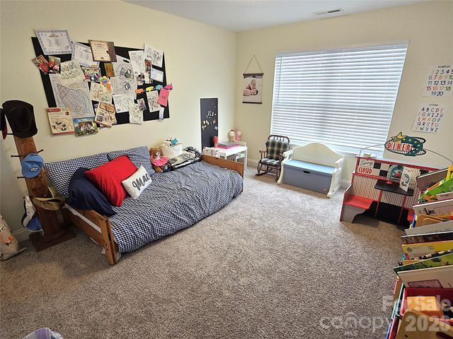 5177 S Oak Circle, Granite Falls, NC 28630