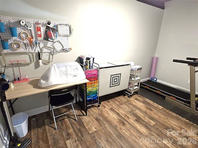 5177 S Oak Circle, Granite Falls, NC 28630