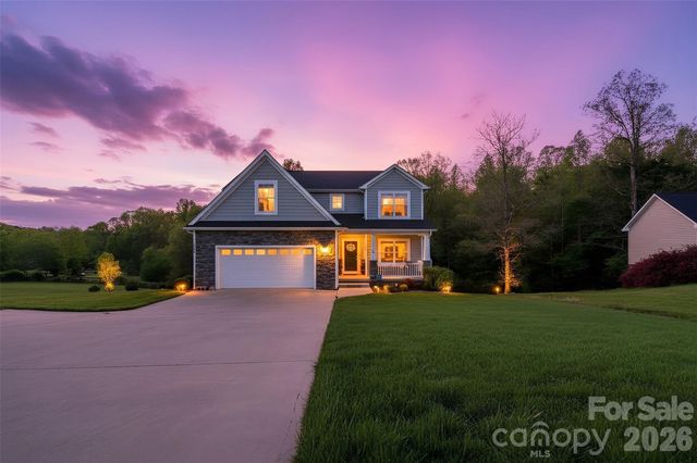 5177 S Oak Circle, Granite Falls, NC 28630