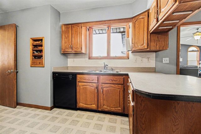 7916 Milan Oakville Road, Milan, MI 48160