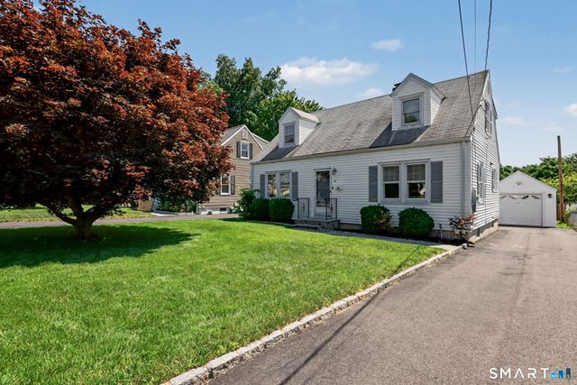 21 Victory Court, Norwalk, CT 06855