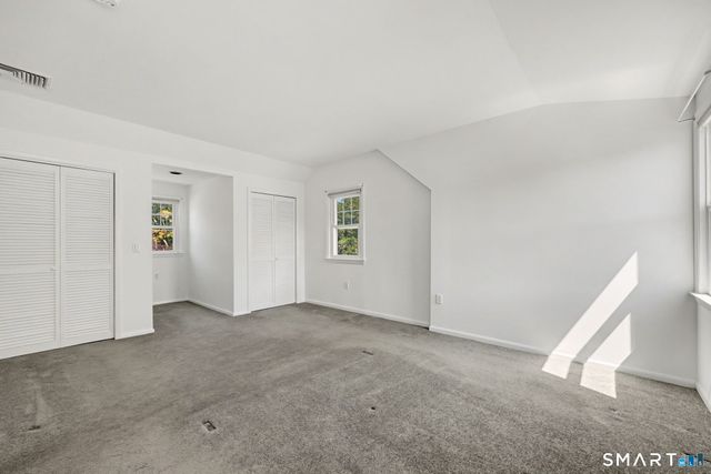 21 Victory Court, Norwalk, CT 06855