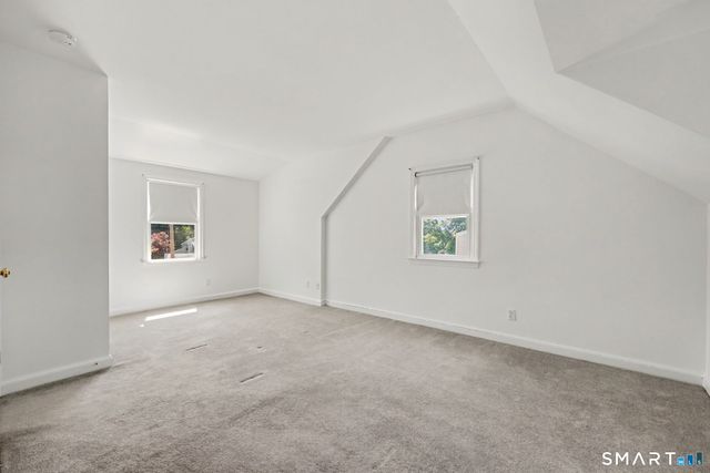 21 Victory Court, Norwalk, CT 06855