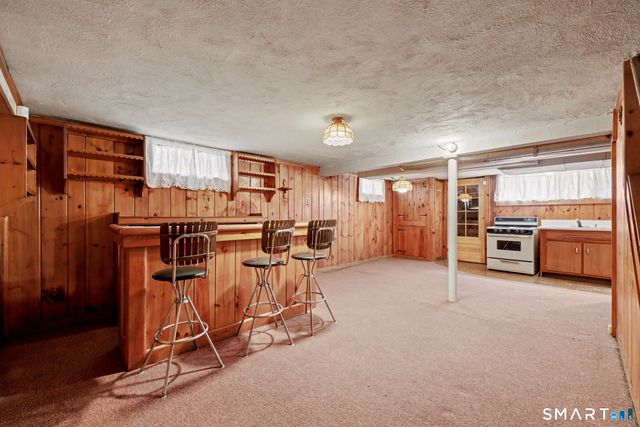 21 Victory Court, Norwalk, CT 06855