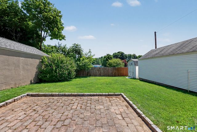 21 Victory Court, Norwalk, CT 06855