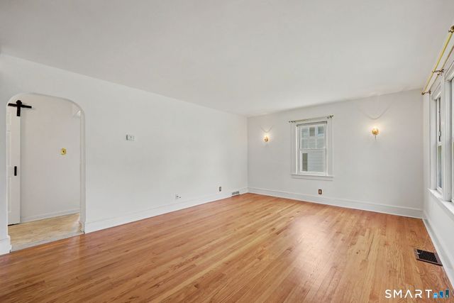 21 Victory Court, Norwalk, CT 06855