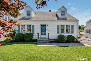 21 Victory Court, Norwalk, CT 06855