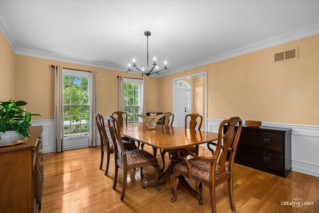 712 Burgess Hill Road, Naperville, IL 60565 — photo 5