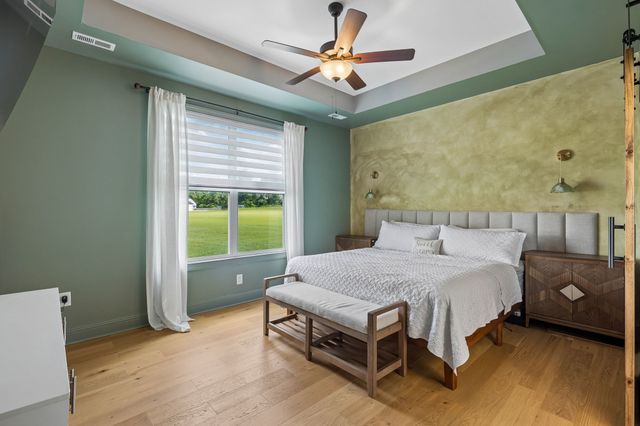 104 Aplin Branch Rd, Cottontown, TN 37048