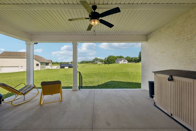 104 Aplin Branch Rd, Cottontown, TN 37048