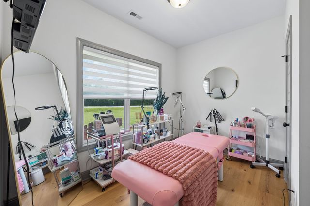 104 Aplin Branch Rd, Cottontown, TN 37048