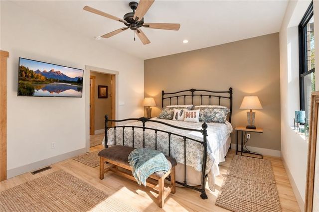 37 Abernathy Lane, Ellijay, GA 30540
