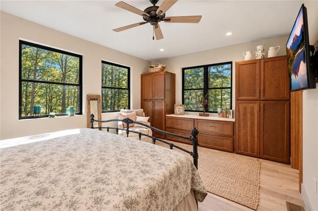 37 Abernathy Lane, Ellijay, GA 30540
