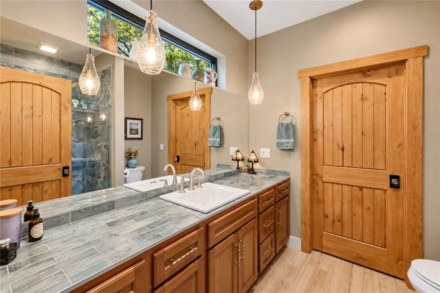 37 Abernathy Lane, Ellijay, GA 30540