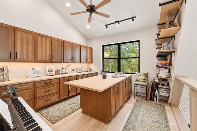 37 Abernathy Lane, Ellijay, GA 30540