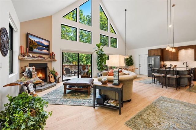 37 Abernathy Lane, Ellijay, GA 30540