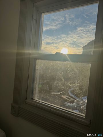 329 Amsterdam Avenue, Bridgeport, CT 06606