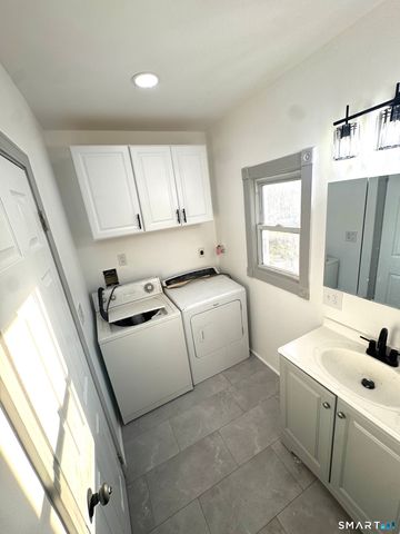 329 Amsterdam Avenue, Bridgeport, CT 06606