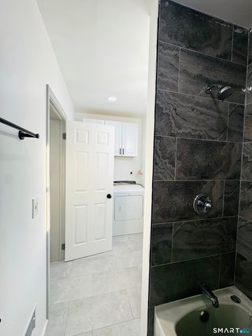 329 Amsterdam Avenue, Bridgeport, CT 06606