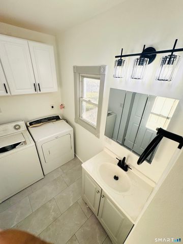 329 Amsterdam Avenue, Bridgeport, CT 06606