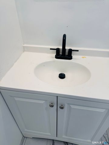 329 Amsterdam Avenue, Bridgeport, CT 06606