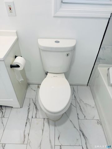 329 Amsterdam Avenue, Bridgeport, CT 06606