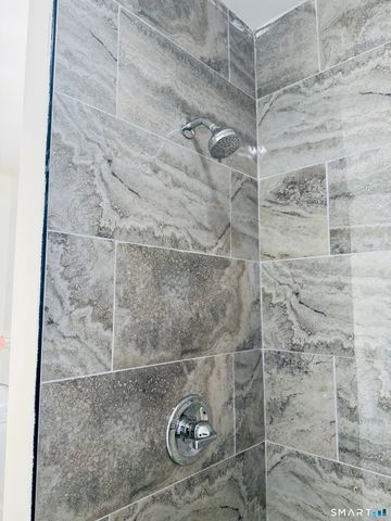 329 Amsterdam Avenue, Bridgeport, CT 06606