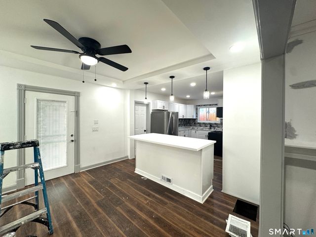 329 Amsterdam Avenue, Bridgeport, CT 06606