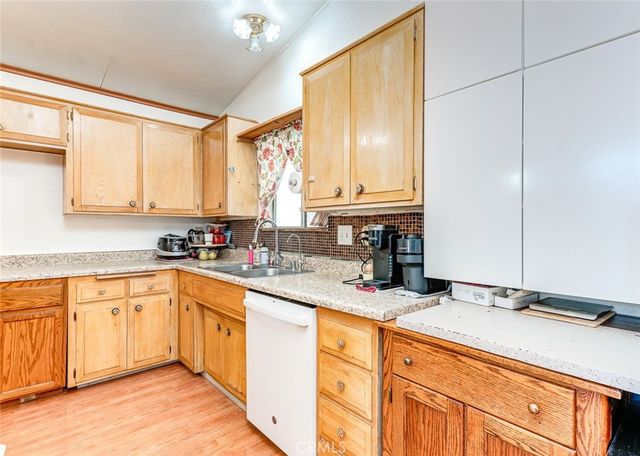 1339 W 11th, Upland, CA 91786