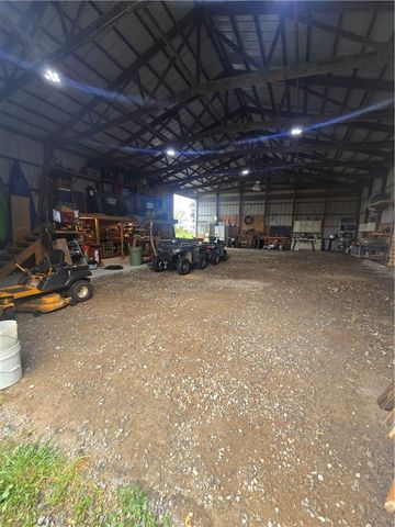 3344 Brick Schoolhouse Road, Hamlin, NY 14464
