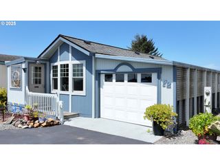 15577 HIGHWAY 101 F2, Brookings, OR 97415