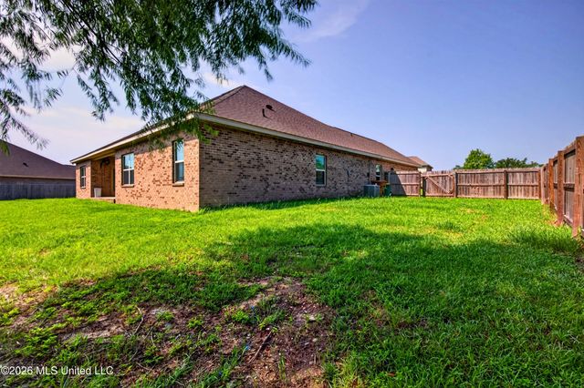 13438 Mayfair Lane, Biloxi, MS 39532
