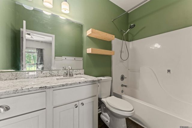 20705 Vincent Acres Cir, Denham Springs, LA 70726