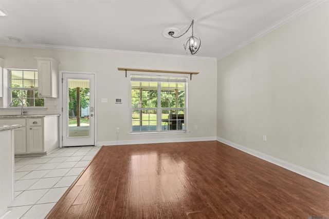 20705 Vincent Acres Cir, Denham Springs, LA 70726