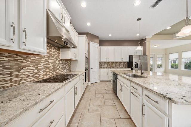 8549 LAUREATE BOULEVARD, Orlando, FL 32827