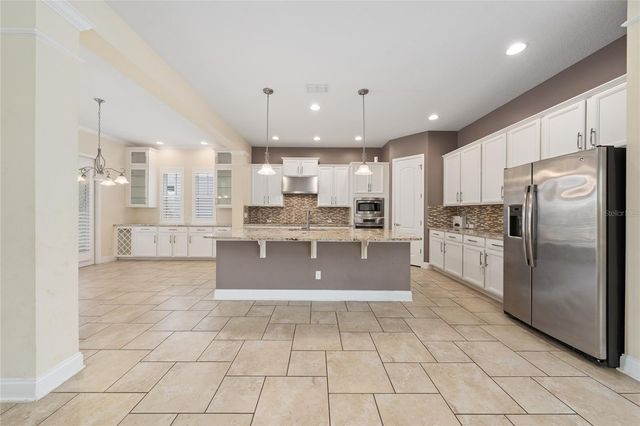 8549 LAUREATE BOULEVARD, Orlando, FL 32827