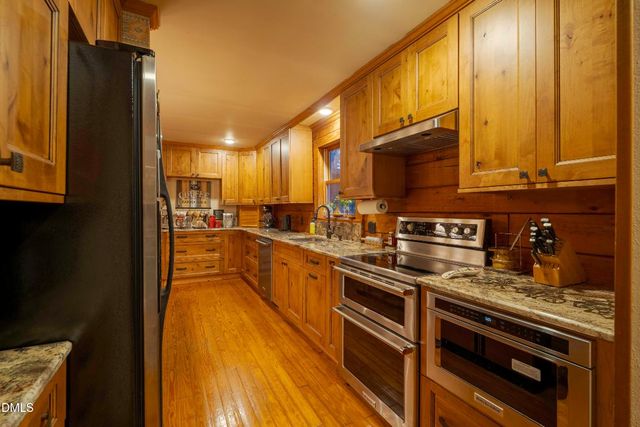 400 Airplane Lane, Turkey, NC 28393