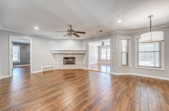 5960 ARLINGTON OAK CV, Arlington, TN 38002