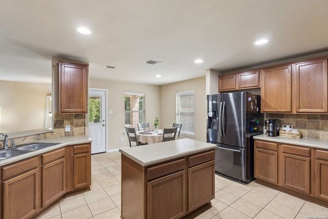 328 Wagon Wheel Way, Cibolo, TX 78108