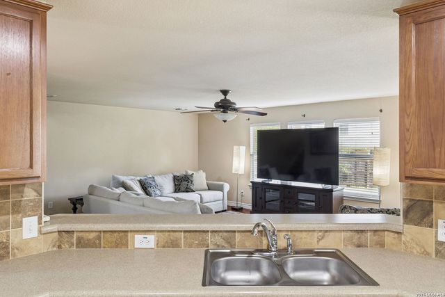 328 Wagon Wheel Way, Cibolo, TX 78108