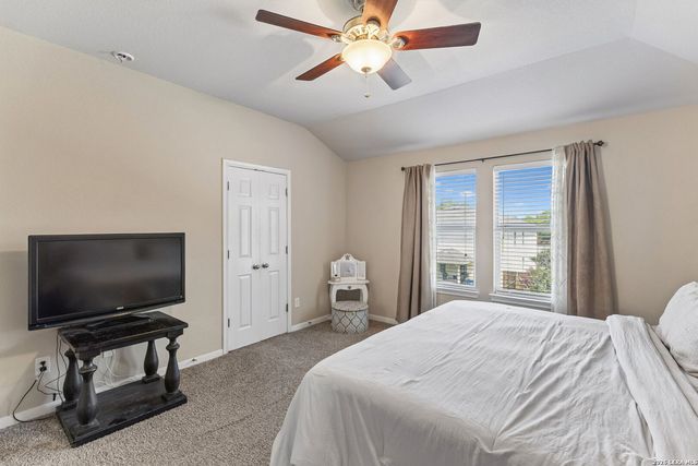 328 Wagon Wheel Way, Cibolo, TX 78108
