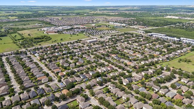 328 Wagon Wheel Way, Cibolo, TX 78108