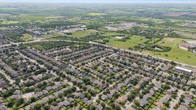 328 Wagon Wheel Way, Cibolo, TX 78108