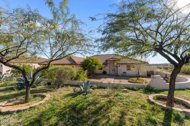 35675 S CALICO Circle, Wickenburg, AZ 85390